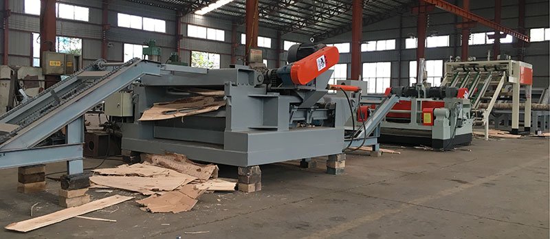 spindleless veneer peeling machine